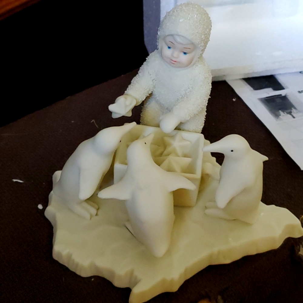 Dept 56 Snowbabies "Helpful Friend"